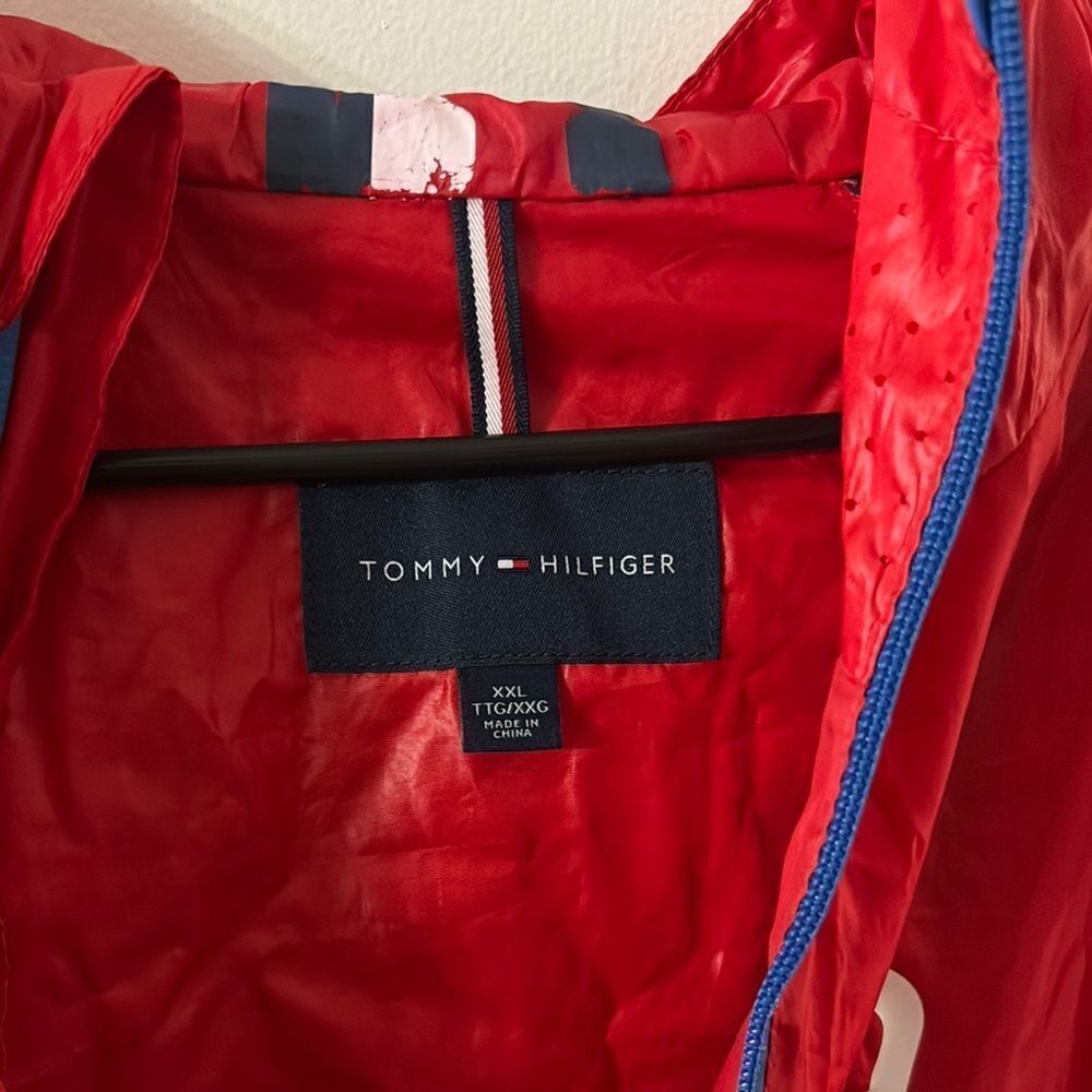 Vintage Tommy Hilfiger Windbreaker Jacket with Blue Accents - Picture 2 of 4